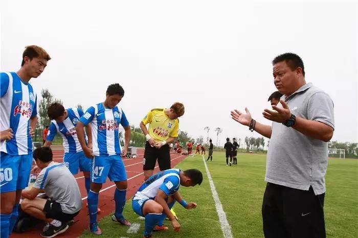  足坛名宿执教青年军，青训体系结出硕果
