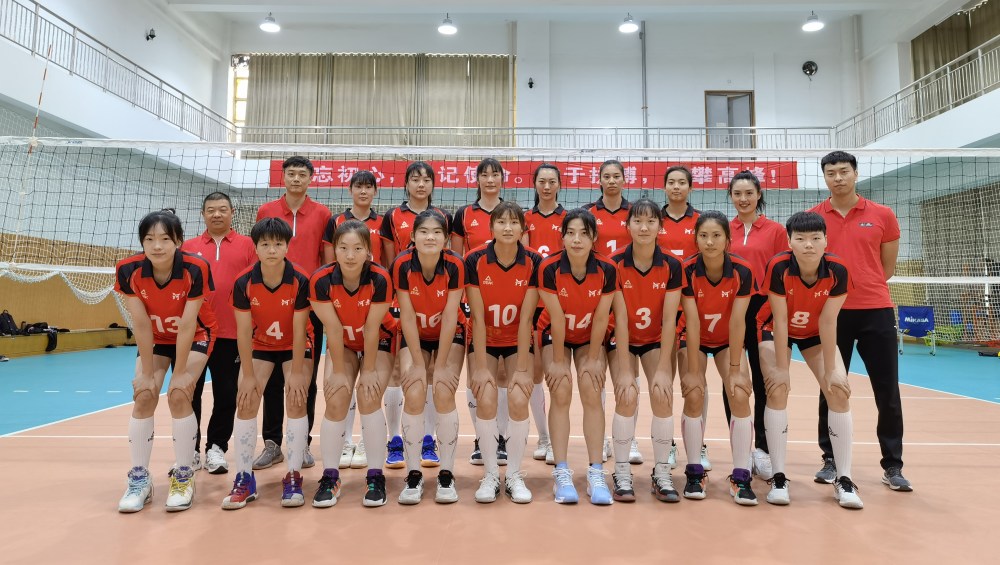  青年军刮起青春风暴，连胜势头不可挡